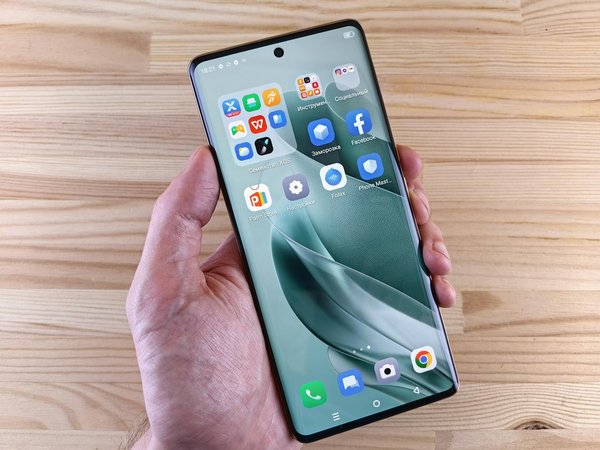 Comparaison des performances des meilleurs smartphones compacts